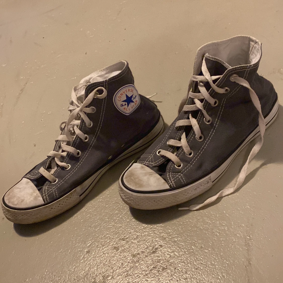 Grå Converse Chuck Taylor All Star - 1