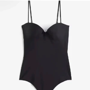 Body hm - Body ifrån hm storlek 75b