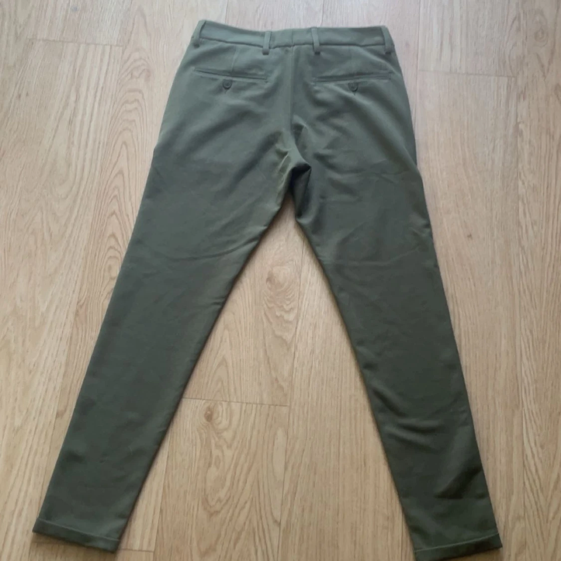 Olivgröna kostymbyxor Les Deux  - 1