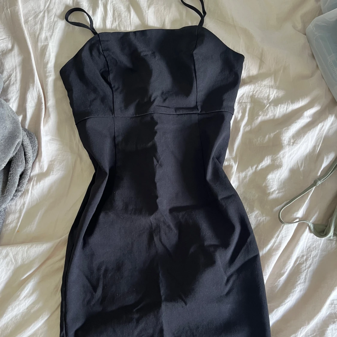 Svart tight kortklänning  - 3