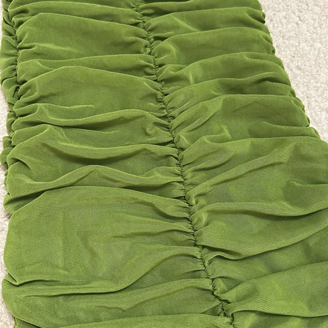 Grön axelbandslös långklänning - 4