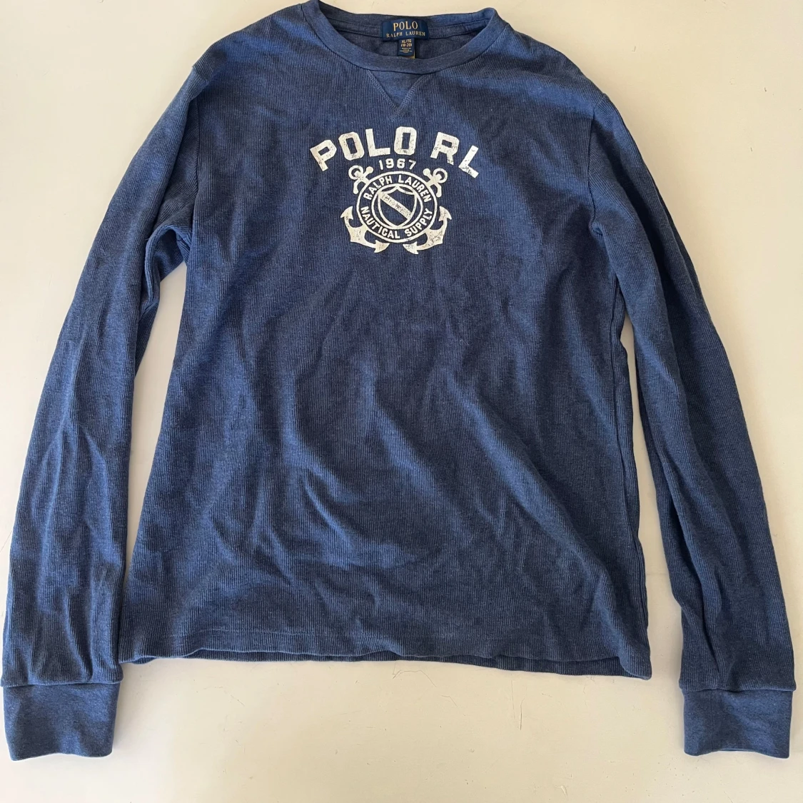 Blå ralph lauren tröja