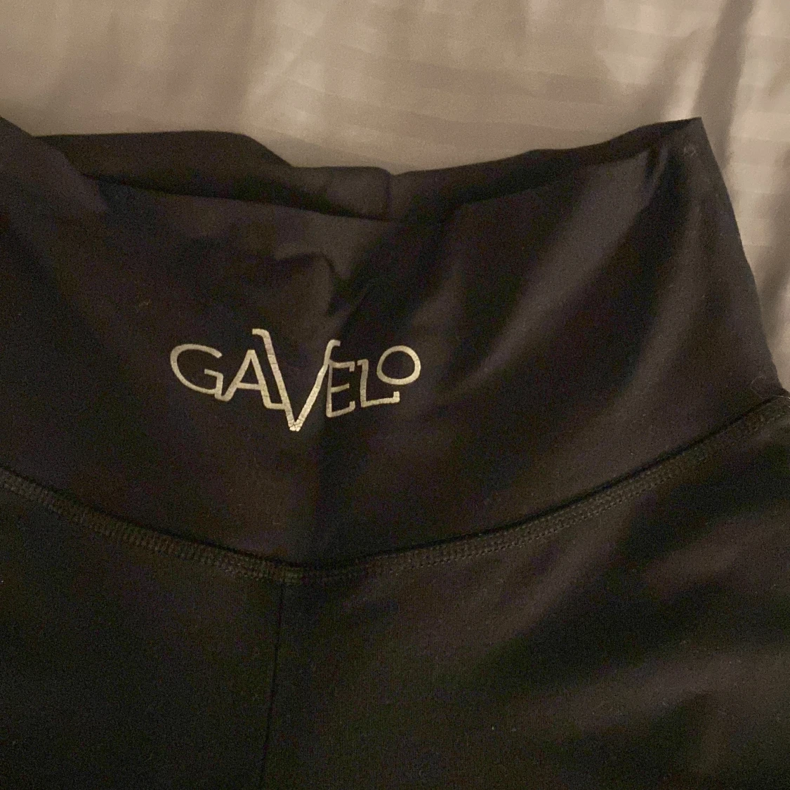Svarta leggings från Gavelo - 1