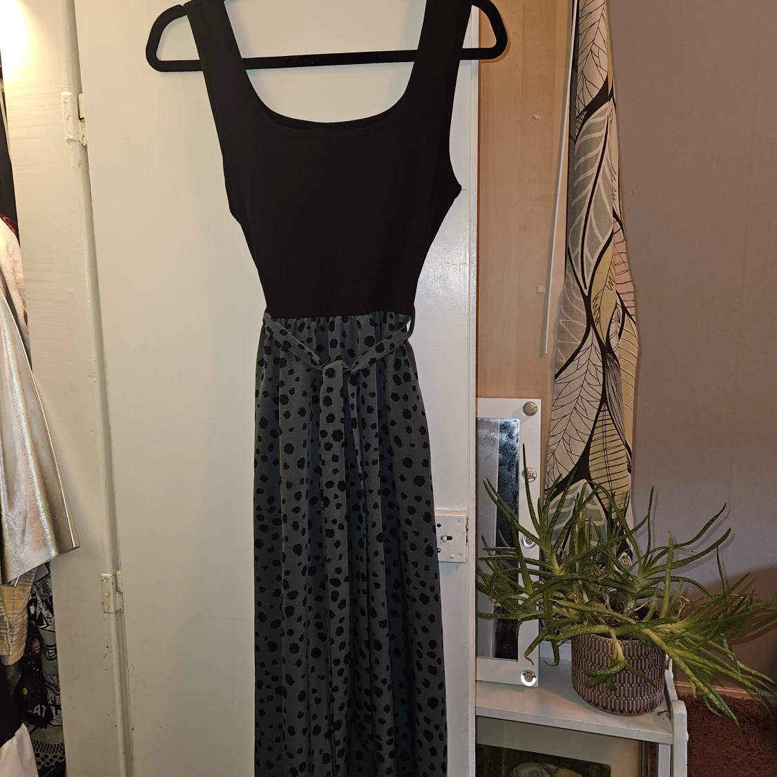 Söt grönsvart klänning