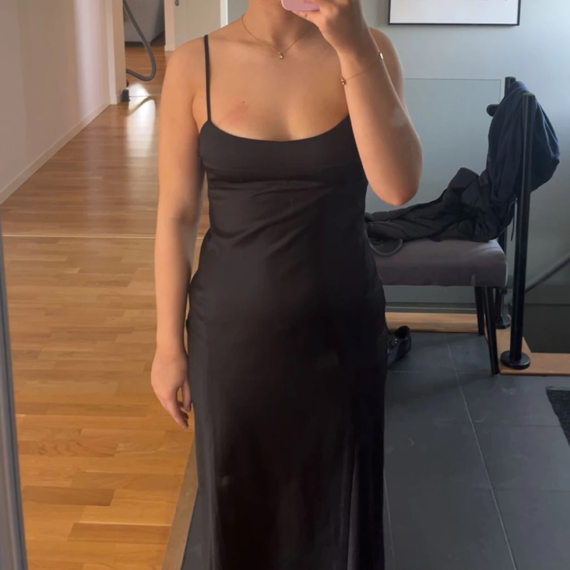 Svart långklänning