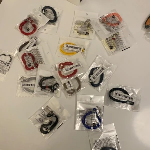 Ankar armband - Säljer feta armband helt nya🙌🏼 1 par för 49kr 2 par 89kr 4 par 159kr 10 par de löser vi i pris vid intresse🙌🏼