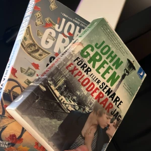 Förr eller senare exploderar jag och sköldpaddor hela vägen ner - John Green böckerna