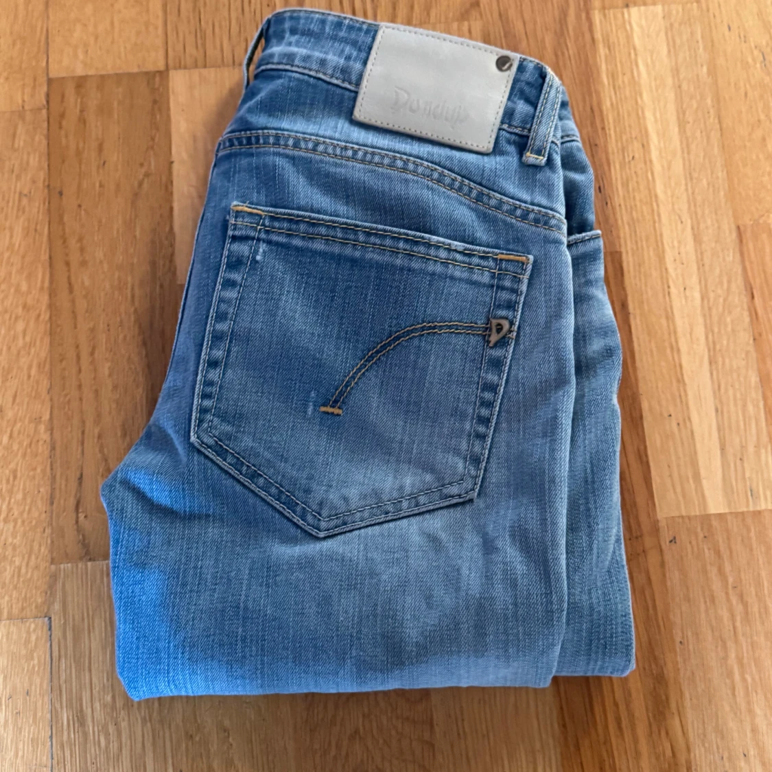 Blå jeans från Dondup