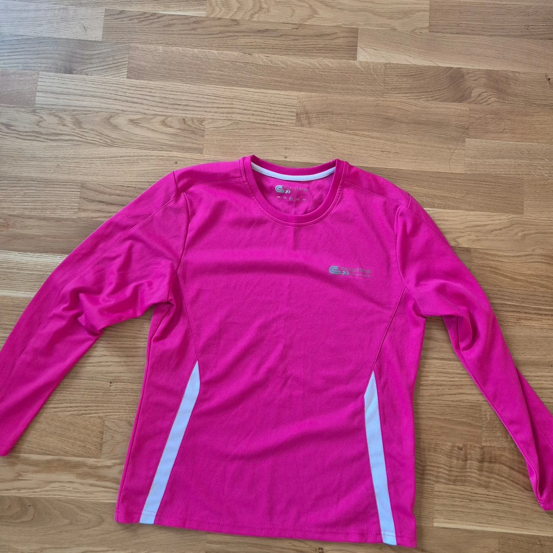 Rosa långärmad tröja från CRAFT