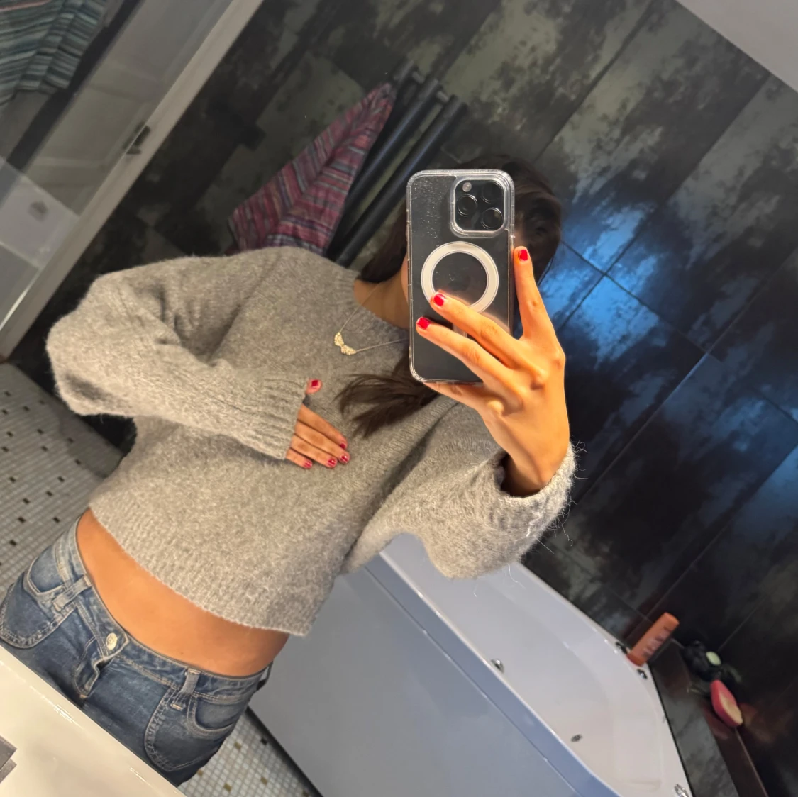 Grå croppad stickad tröja - 1