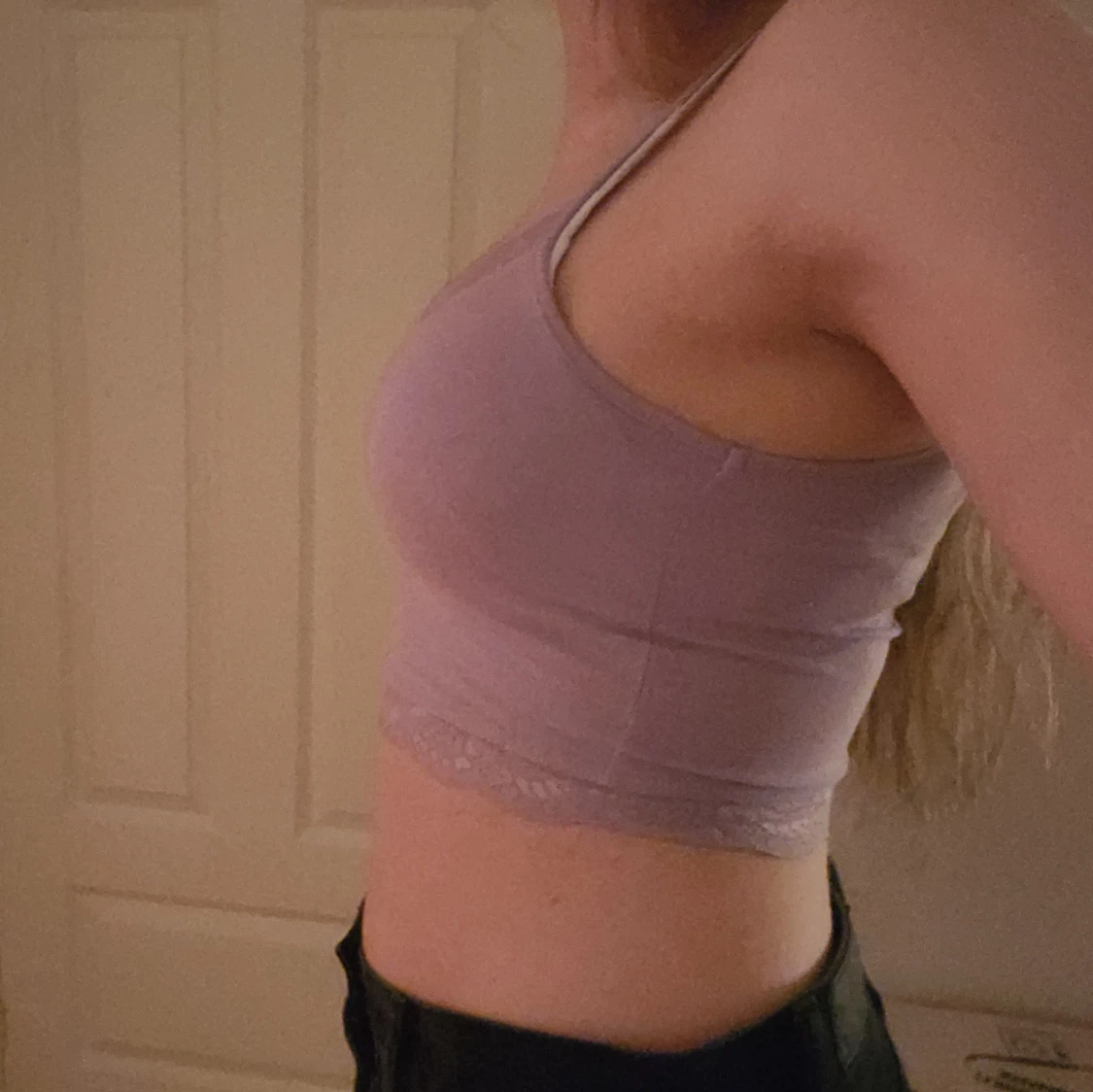 Lila linne med spetsdetaljer - 2