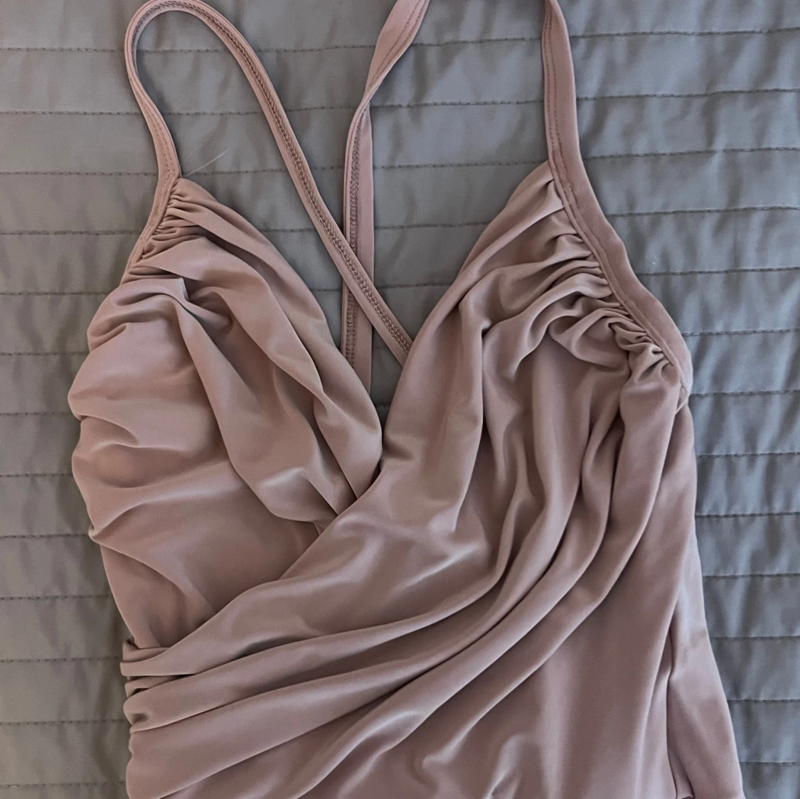 Rosa omlottklänning - 2