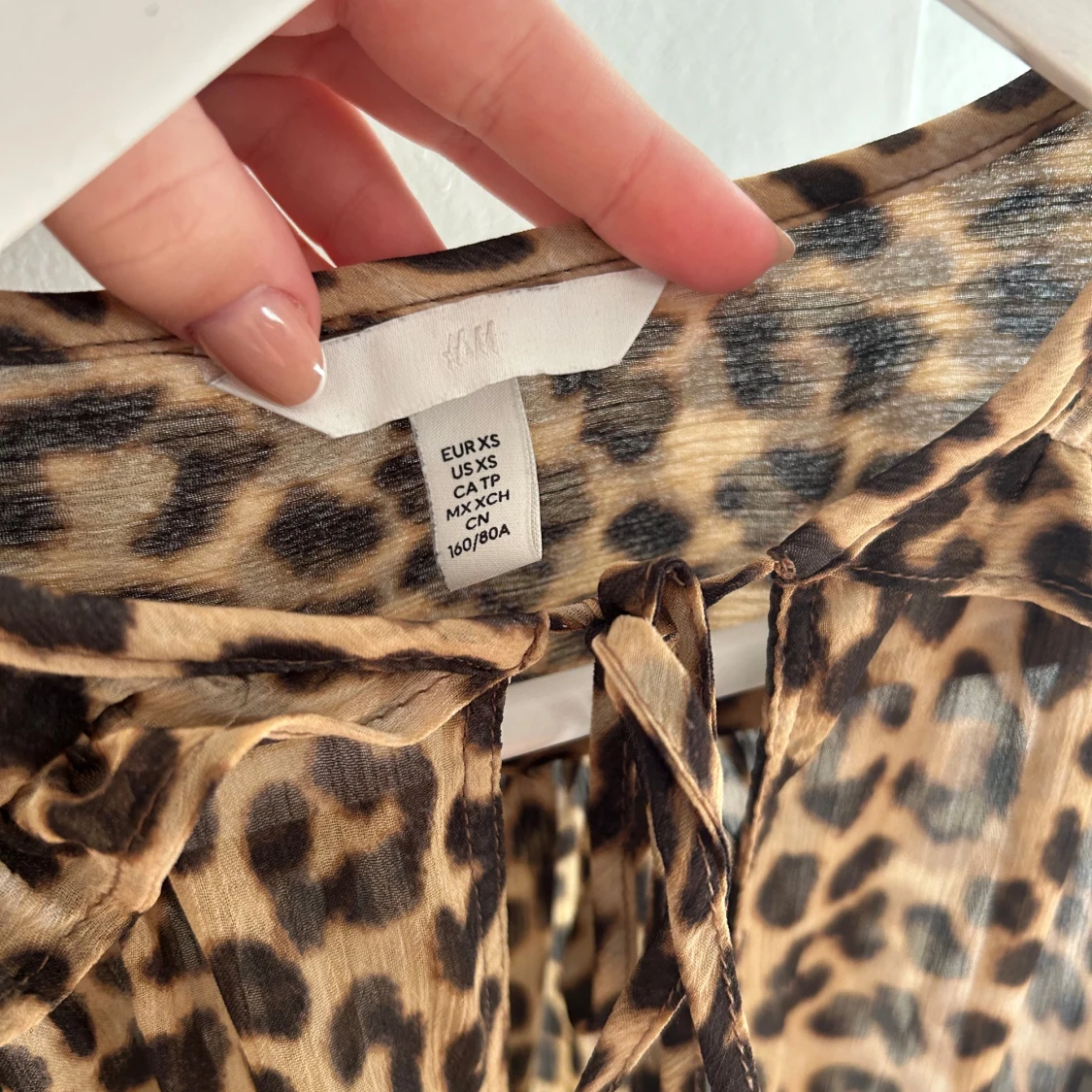 Leopard blus från HM - 1