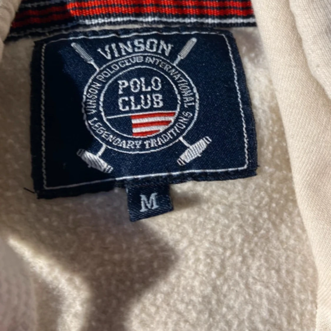 Beige ziphoodie från Vinson Polo Club - 1