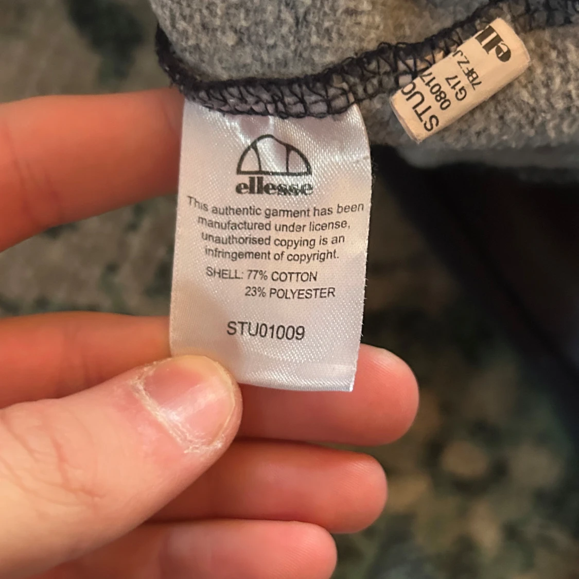 Mörkblå hoodie från Ellesse med logga - 4