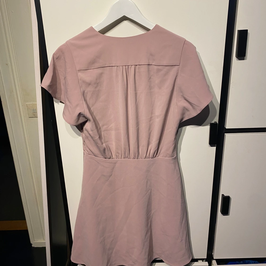 Ljusrosa kortklänning från H&M - 1