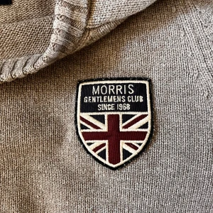 Morris kofta  - En kofta av Morris i högsta kvalitet. För dig som vill vidga din garderob eller påbörja en ny stil. Skicket är 8/10 och priset är ännu bättre. MVH SecondTreasures 🪶