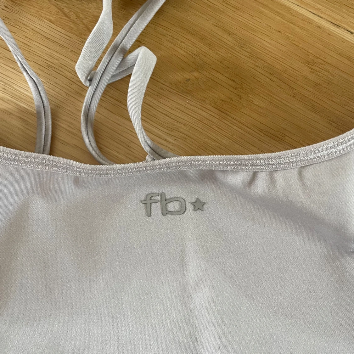 Frankie Bikinis tränings topp - 3