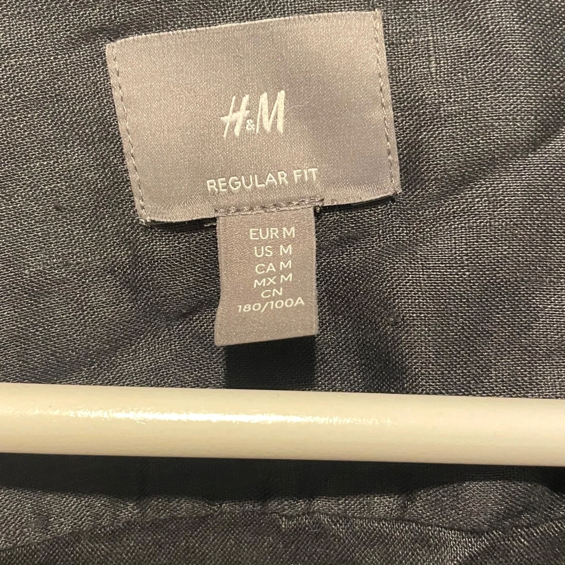 Svart linneskjorta från H&M, M - 1