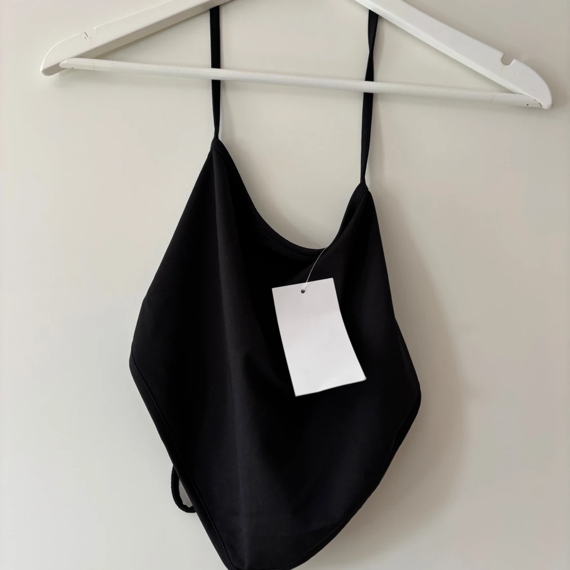 Topp med öppen rygg - 1