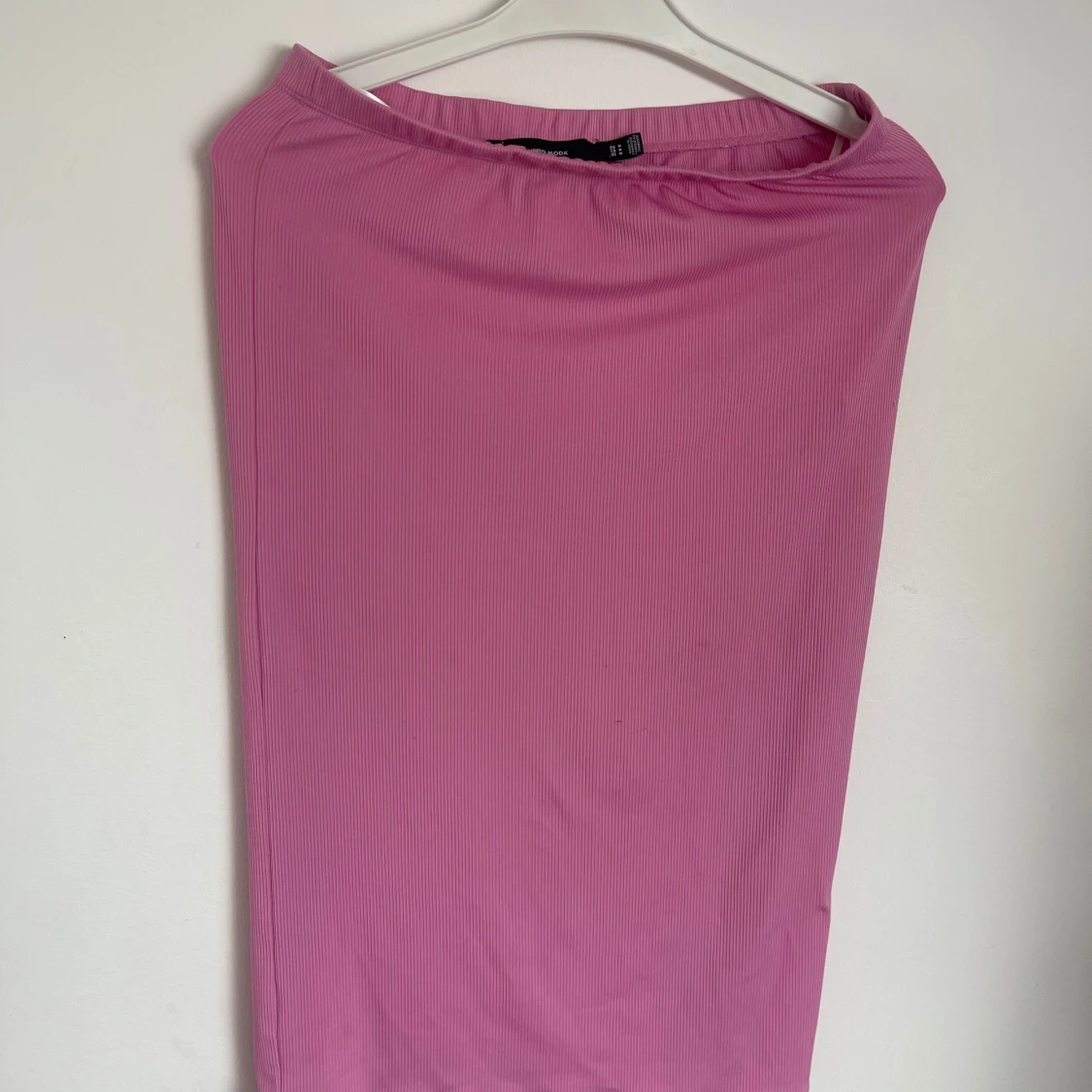 Rosa ribbad långkjol från Vero Moda - 1