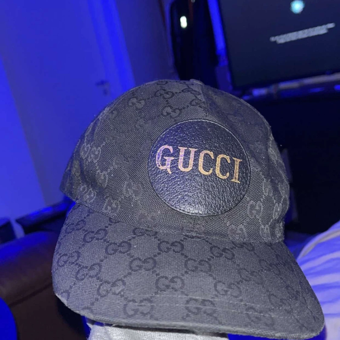 Gucci keps äkta 