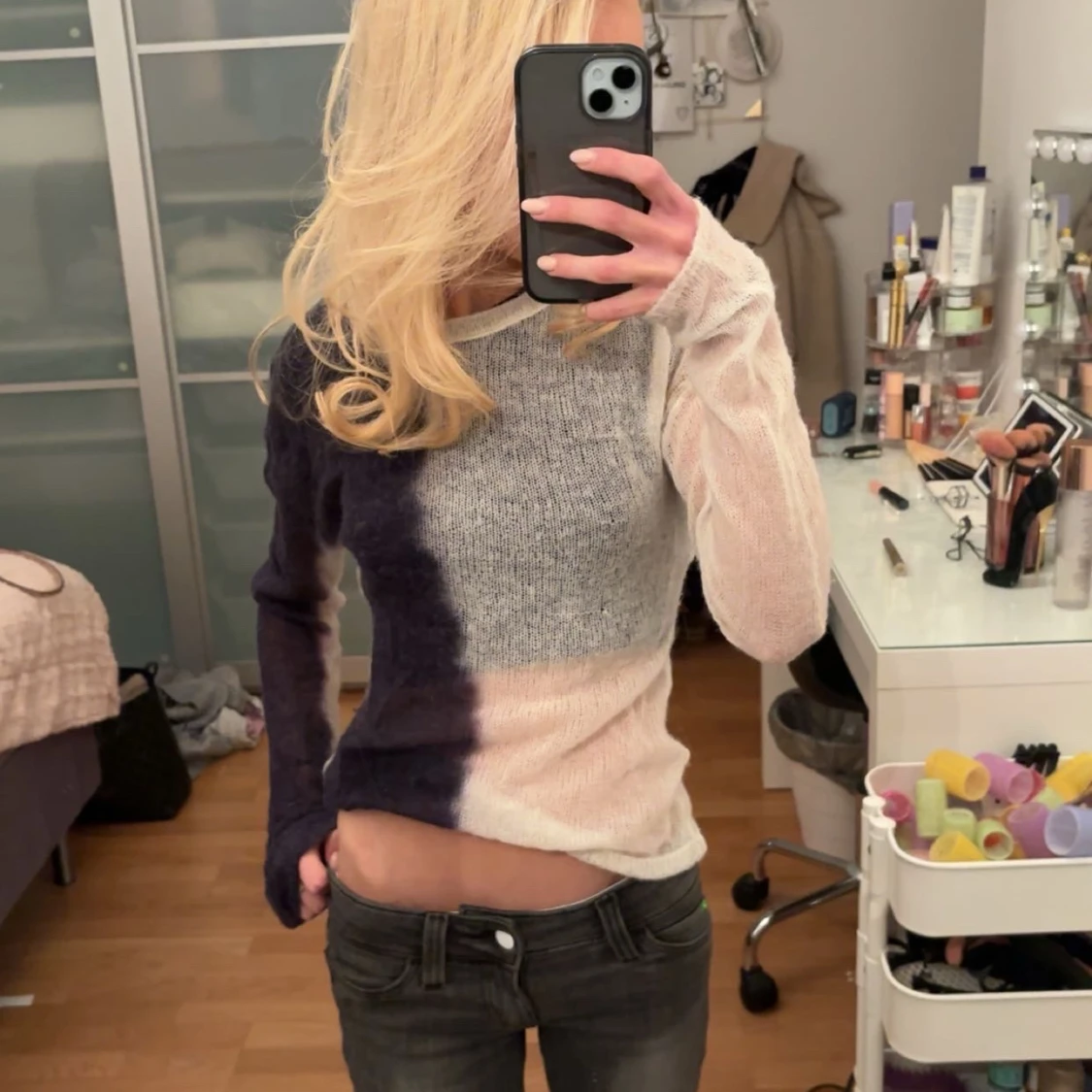 Flerfärgad stickad tröja - 2