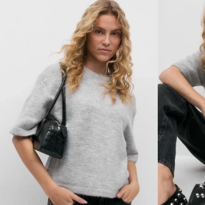 Grå stickad T-shirt  - Säljer nu denna stickade T-shirt, använd fåtal gånger, därav säljer jag💕Jätte fint skick! Skriv för fler bilder eller vid frågor 