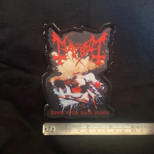 Mayhem patch - Mayhem patch. Inga fel med den, har bara inget intresse av att använda patchen😊 Skriv om du har frågor eller annat liknande💝