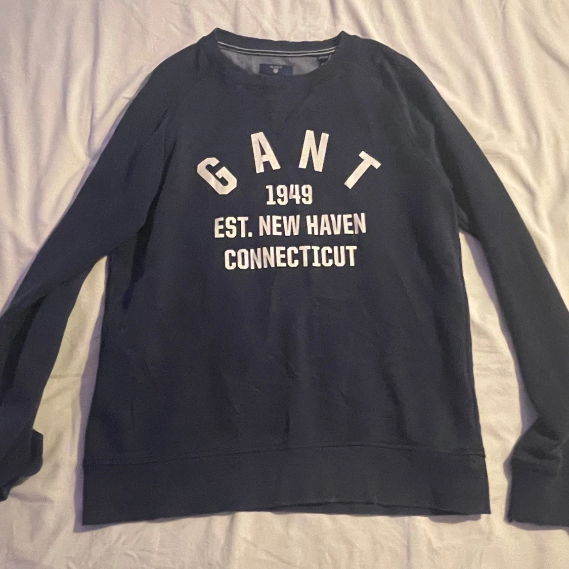 Mörkblå sweatshirt från GANT