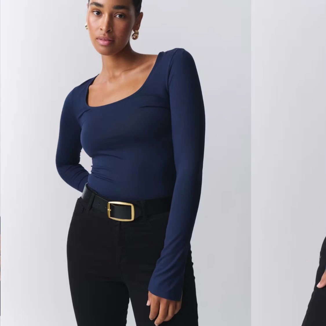 Mörkblå långärmad topp från Gina Tricot