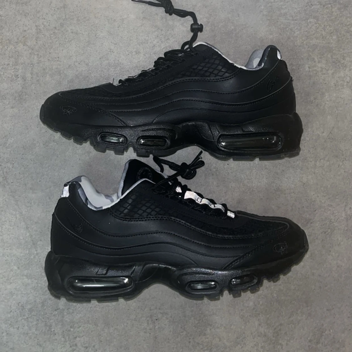 Svarta Nike Air Max 95 cortiez sneakers
