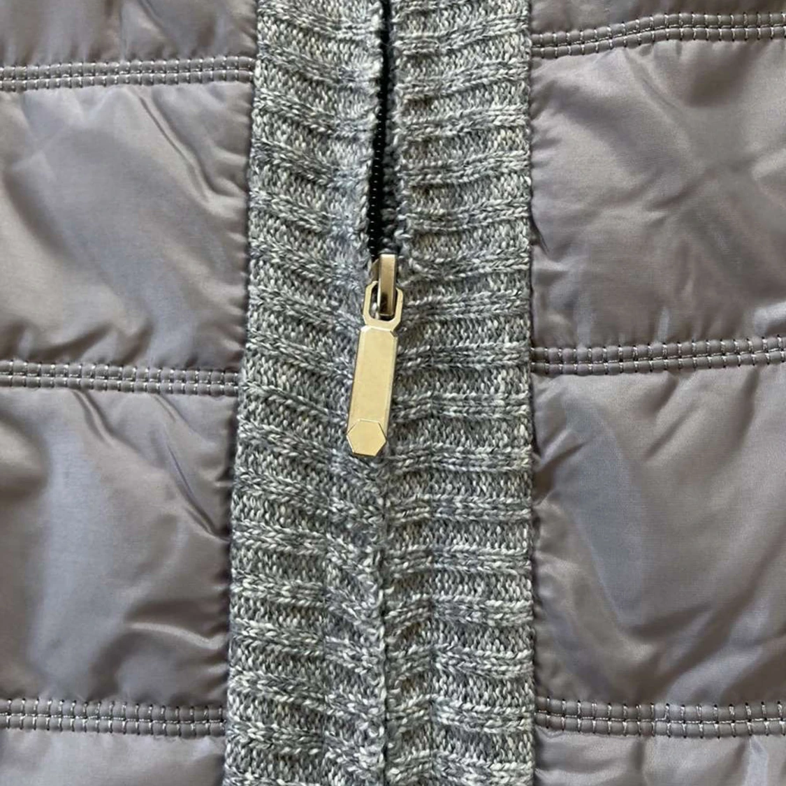 Grå stickad cardigan med dragkedja - 3