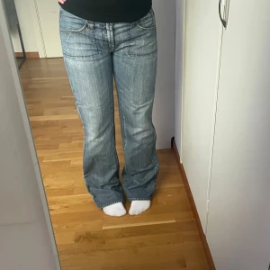 Snygga miss sixty jeans  - Super snygga miss sixty jeans ,storlek 31 sitter som typ s/m 💕