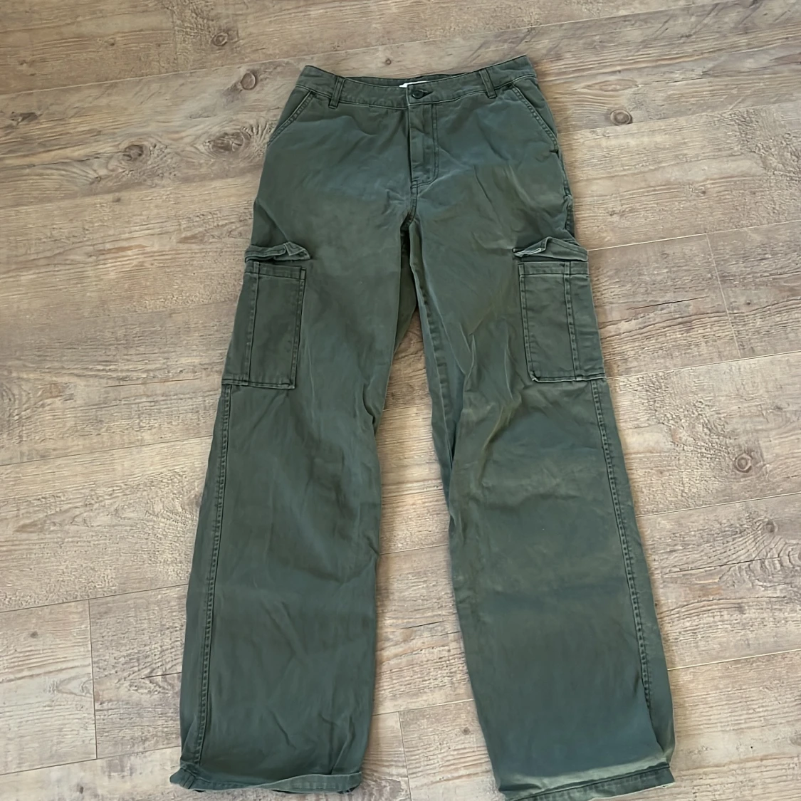 Gröna cargopants från Samsa Collection