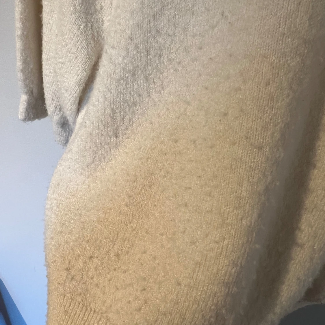 Beige tröja från Gina Tricot - 1