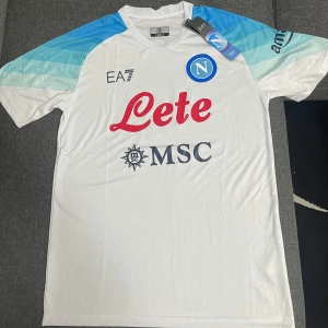 Napoli Borta 23/24 - Dm vid frågor!