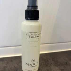 Scalp Treatment Rosemary från Maria Åkerberg - Säljer en flaska Scalp Treatment Rosemary från Maria Åkerberg. 
