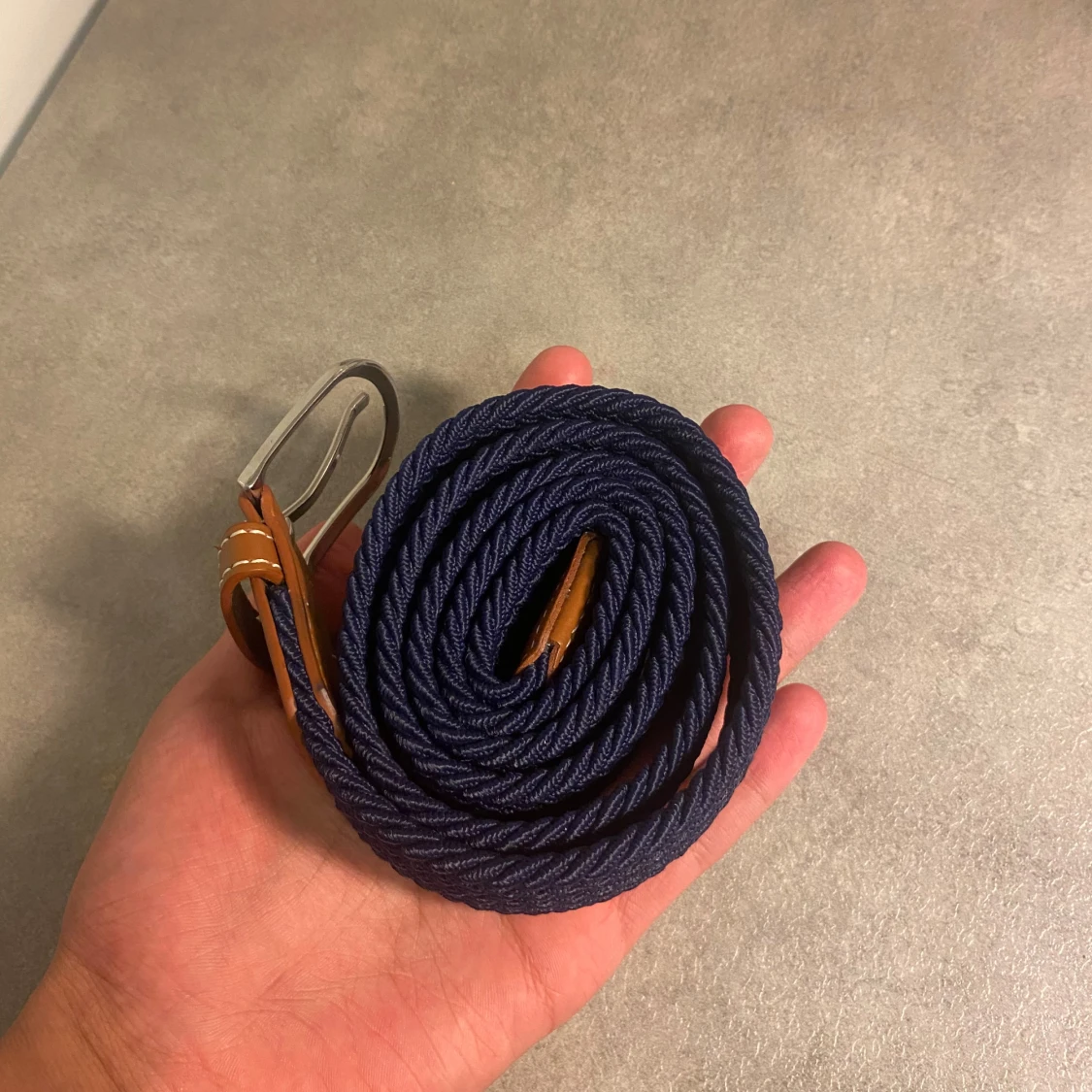 Marinblått flätat bälte - 3