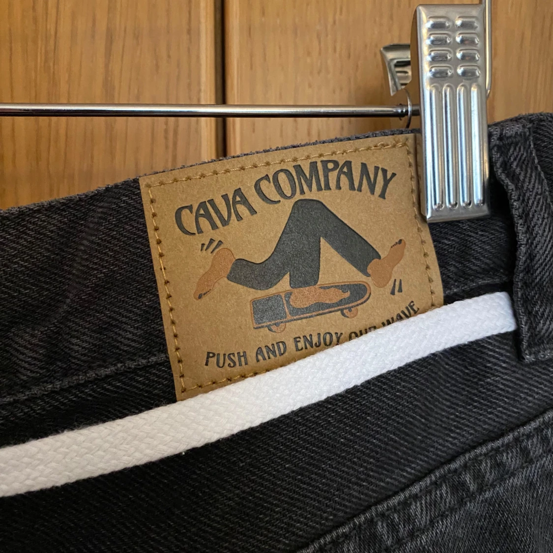 Svarta skate jeans från Cava Company - 4