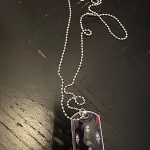 Halsband Tokio hotel - Helt nytt halsband från Tokio hotel.