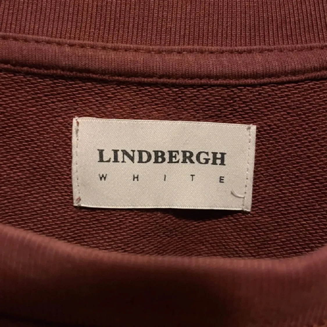 Vinröd tröja från Lindbergh - 1