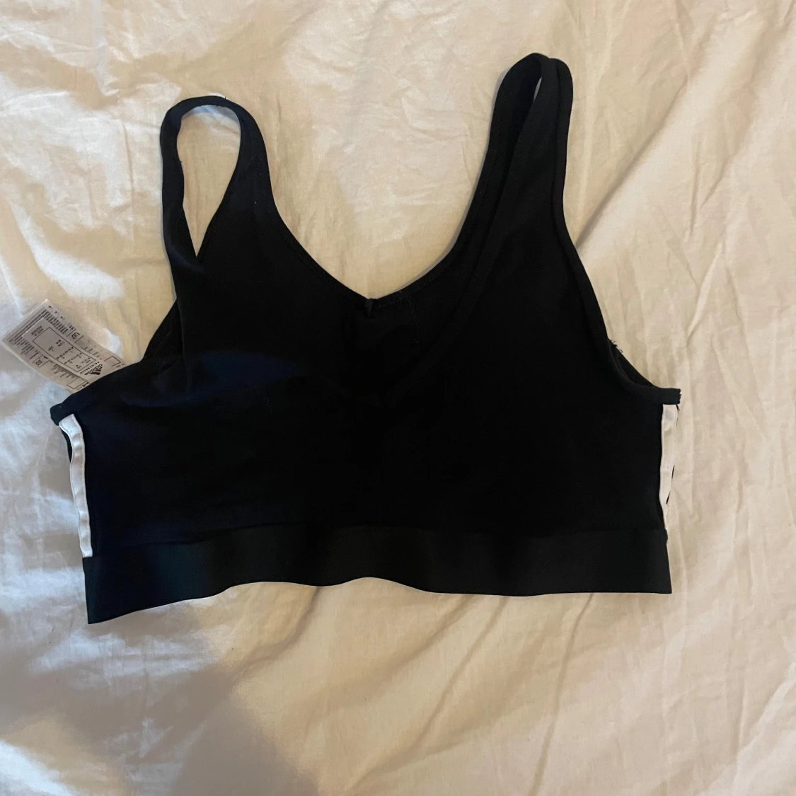 Svart sporttopp från Adidas M - 1