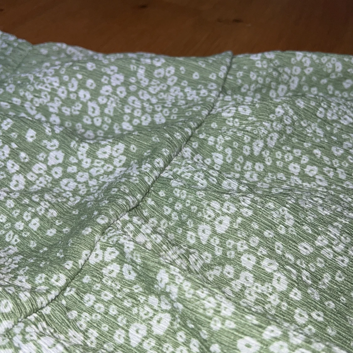 Grön blommig kjol från Gina Tricot - 3