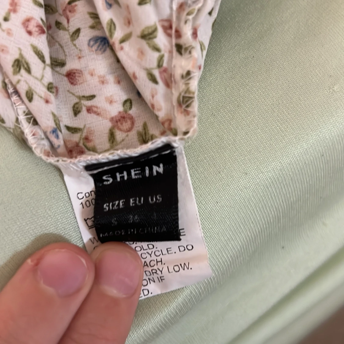 Blommig linnetopp från SHEIN - 2