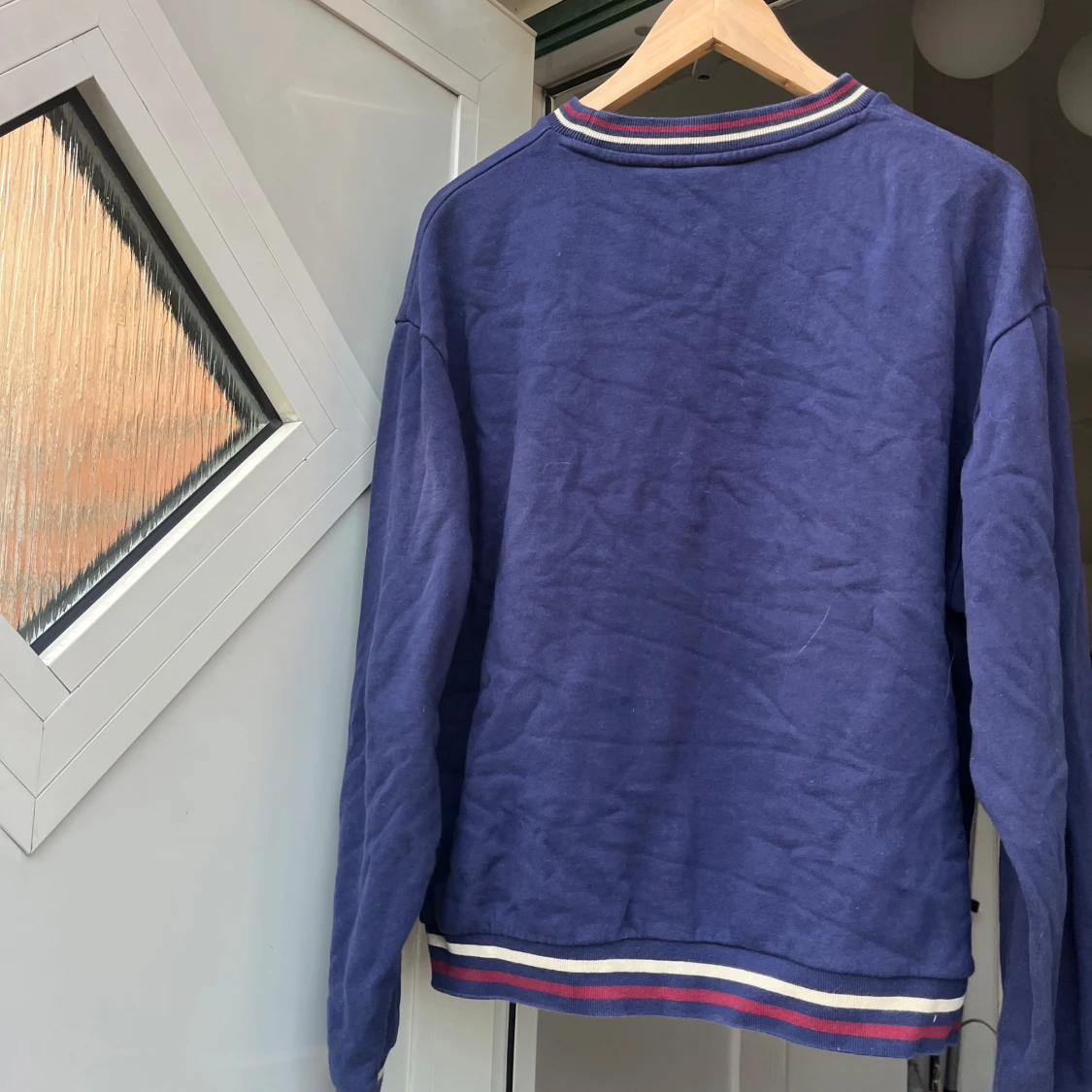 Blå Kickers sweatshirt med brodyr - 1