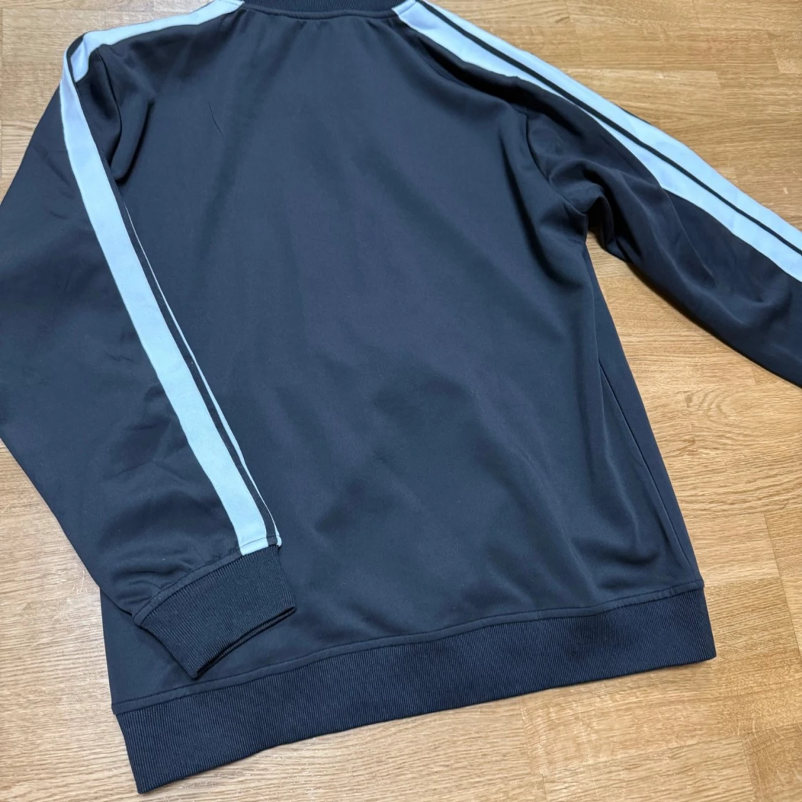 Palm Angels svart vindjacka med ränder - 4