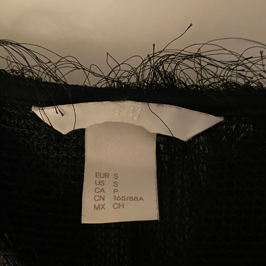 Svart fransig linnetopp från H&M - 2