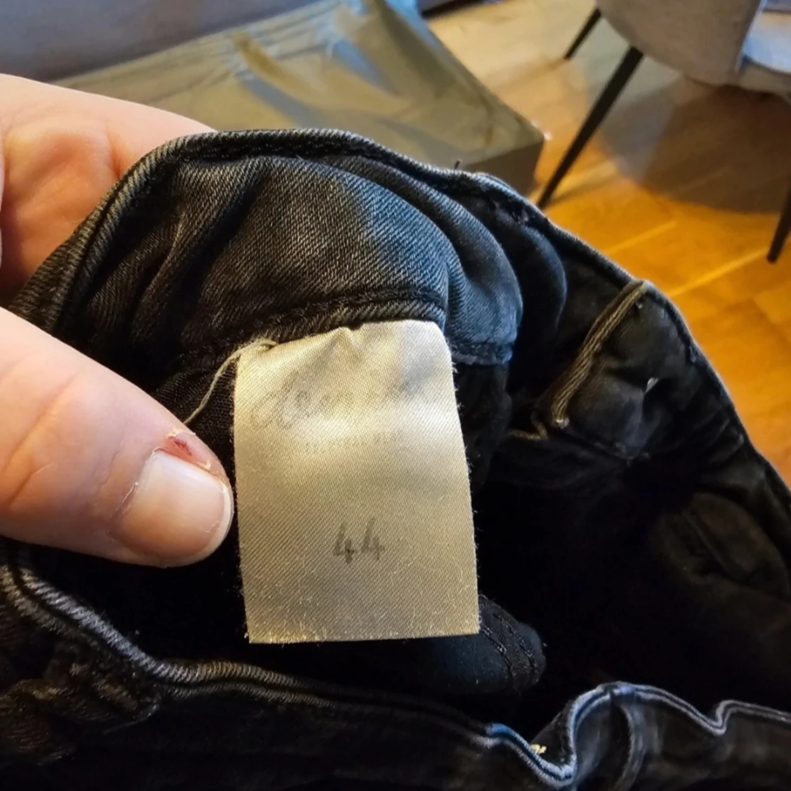 Svart/gråa högmidjade skinny jeans stl 44 - 4