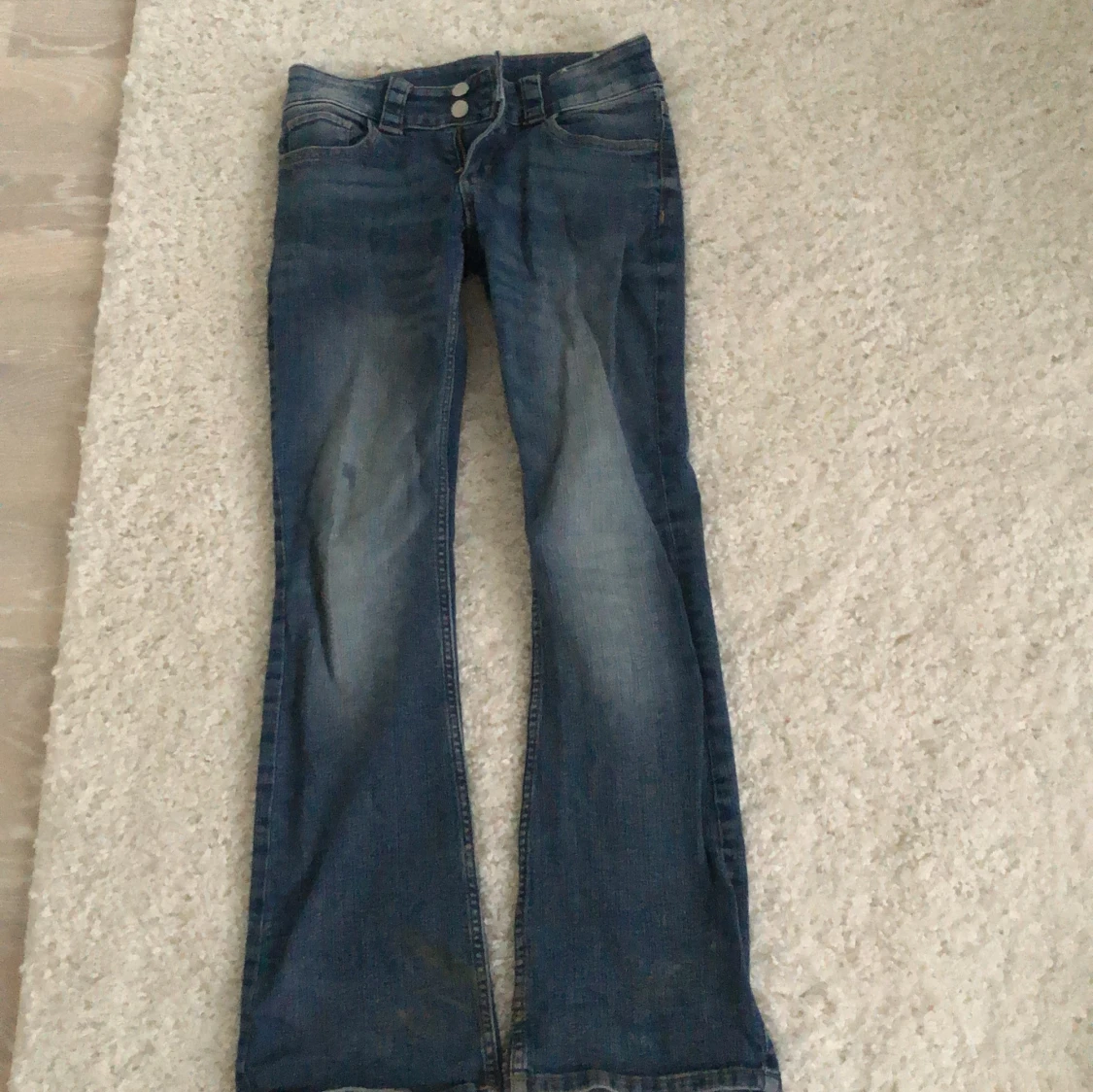 Bootcut jeans från H&M, låg midja